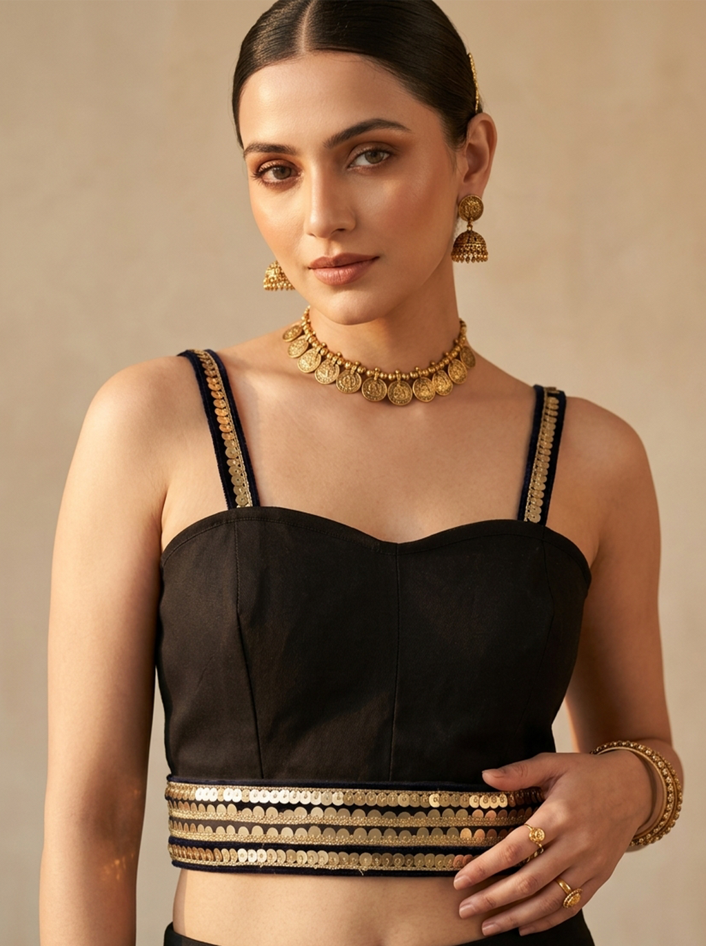 THE VERSATILE CORSET-BLACK